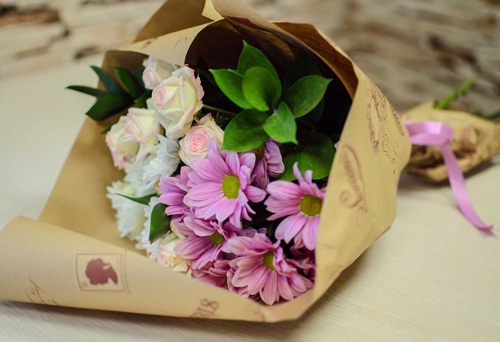 Букет цветов из: Розы и Хризантемы в Черемисиново