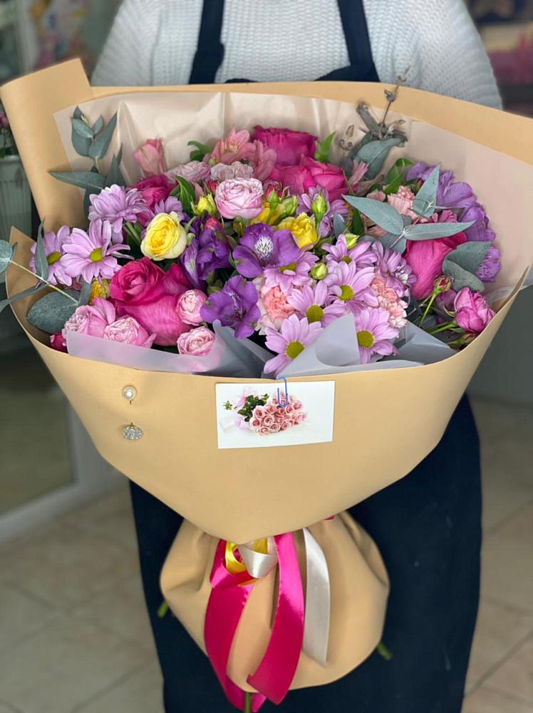 Букет цветов из: Хризантемы, Гвоздики и Альстромерии в Черемисиново