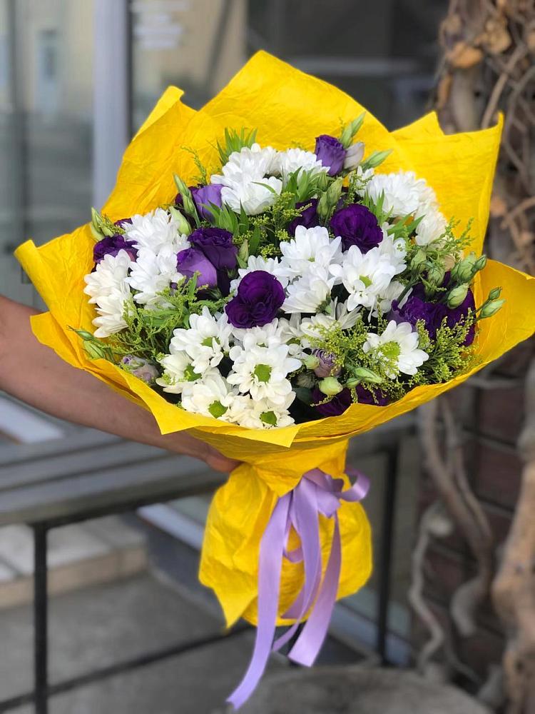 Букет цветов из: Ирисы, Хризантемы и Ромашки в Черемисиново