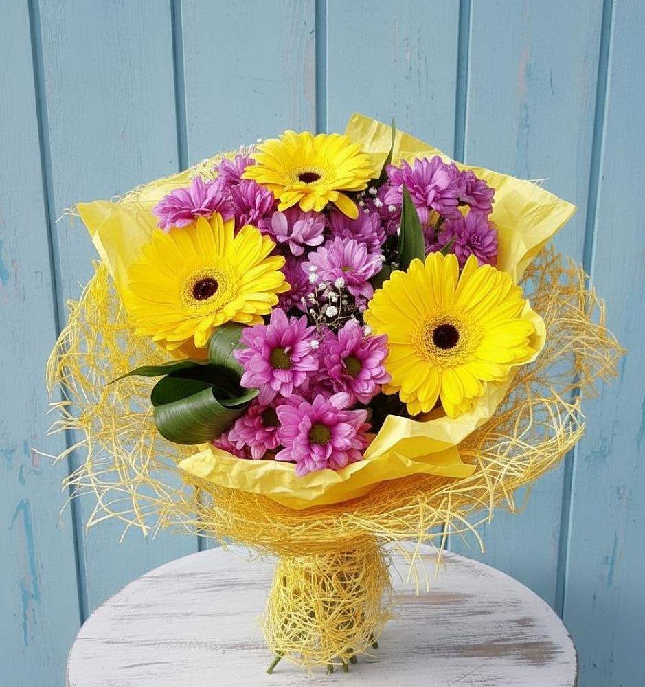 Букет цветов из: Хризантемы и Герберы в Черемисиново