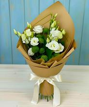 Букет цветов из:  Хризантемы и Лизиантусы #REPLACE_PRED# Черемисиново