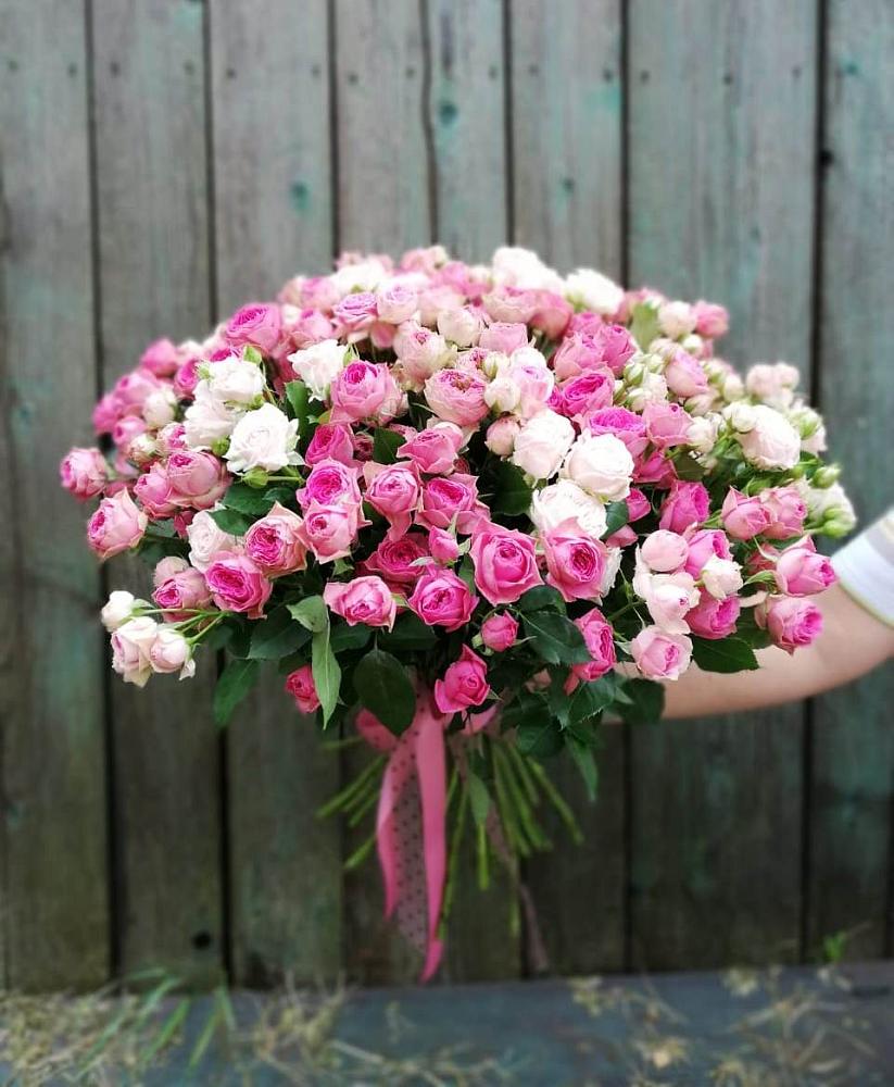 Букет Розовые кустовые розы Натали и Лав Лидия в Черемисиново