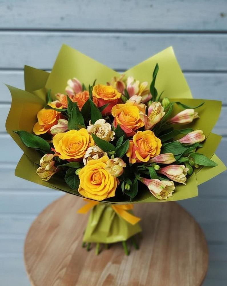 Букет цветов из: Альстромерии и Розы в Черемисиново